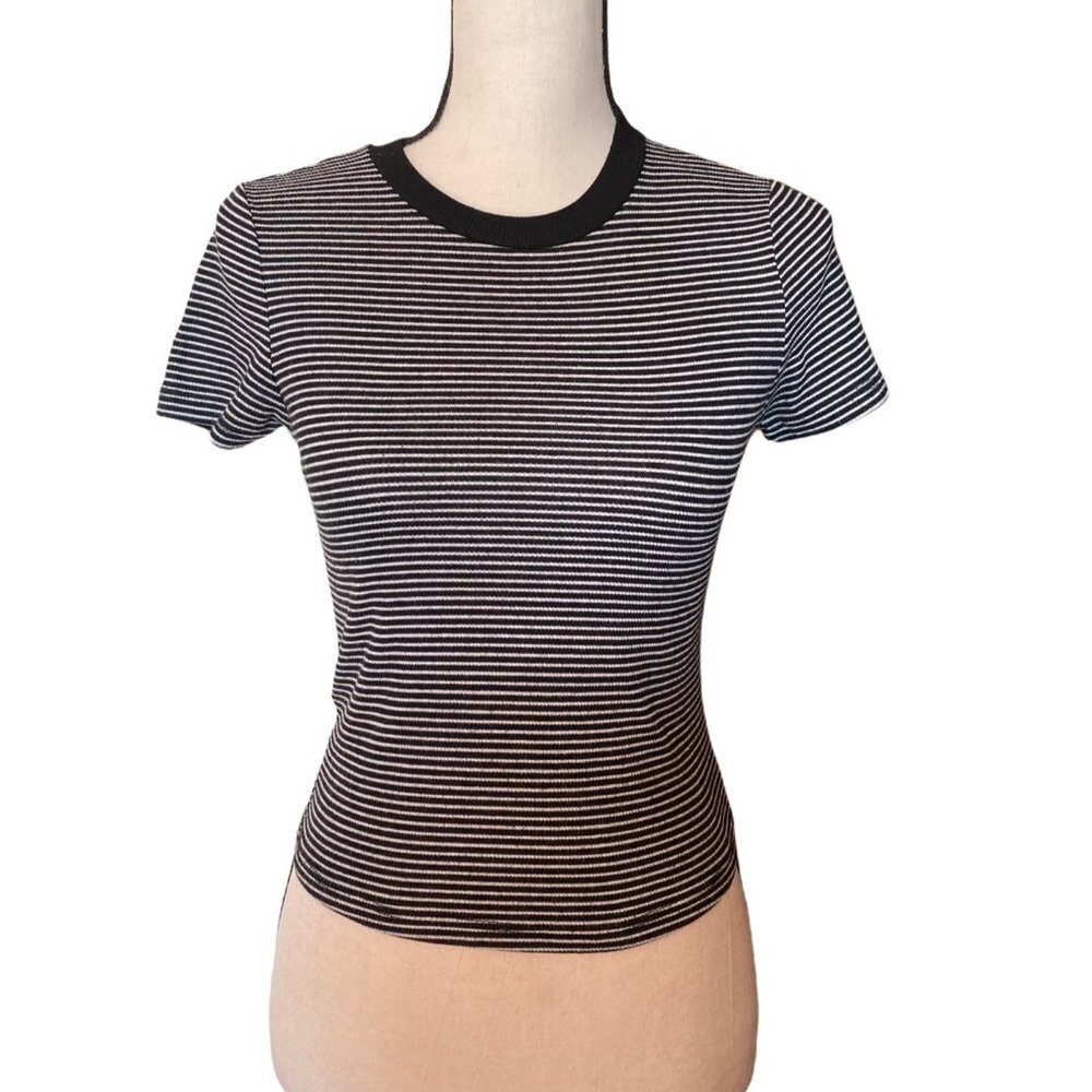 Cropped‎ stripes crew neck short sleeves t-shirt Small Girl